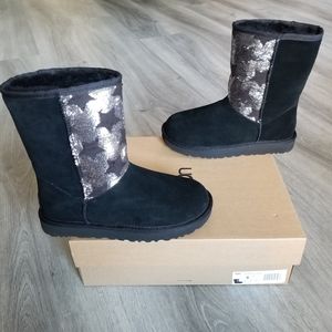 UGG Classic Short Sequin Stars Boot